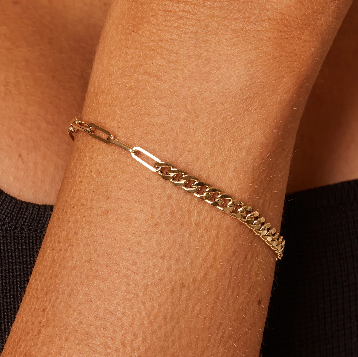 Split Curb Paperclip Chain Bracelet - Image 4